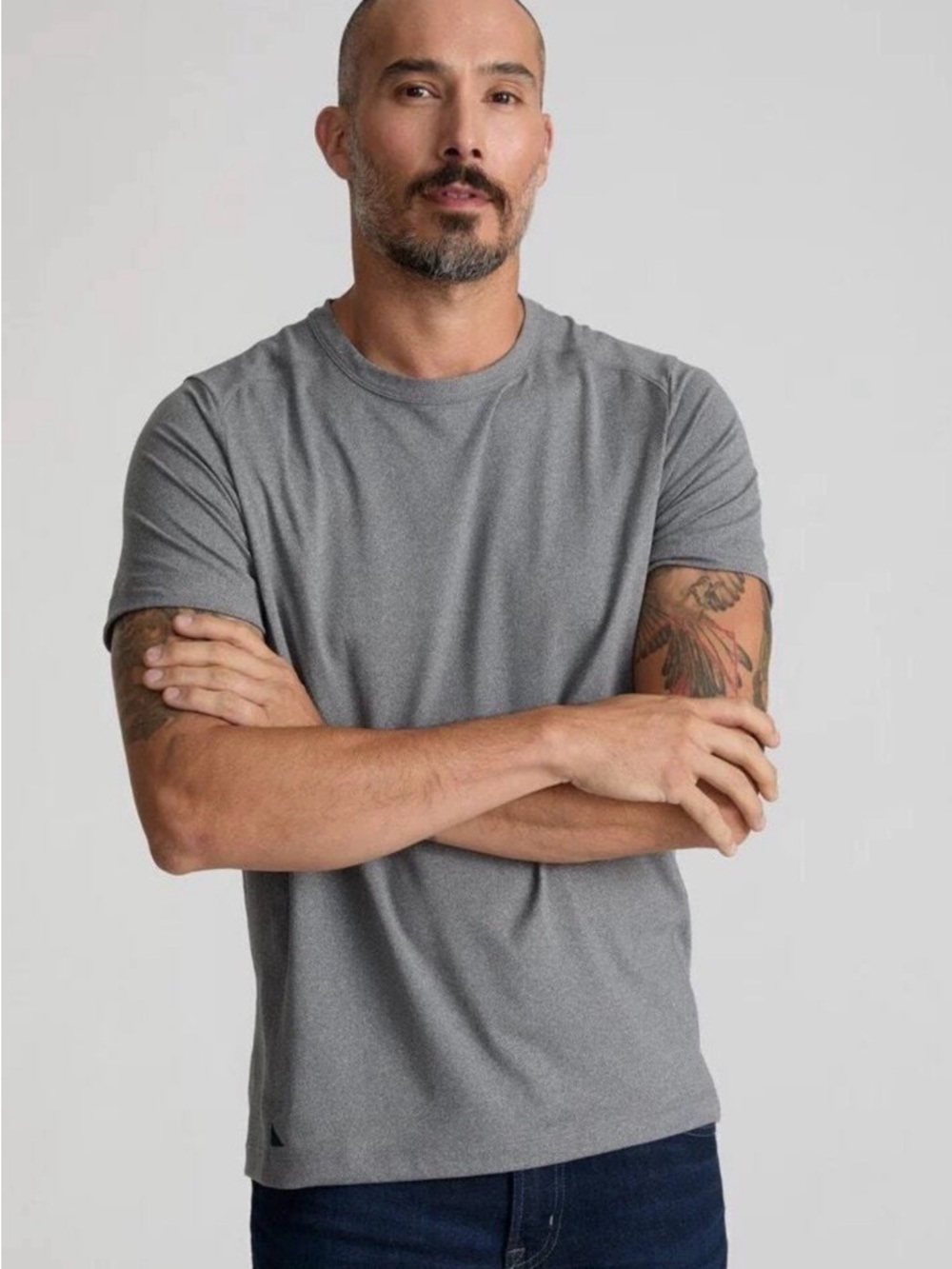 UNTUCKit Men's Heather Gray Crew Neck Short Sleeve Tee